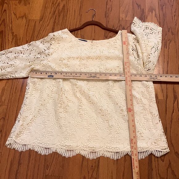RSVP by Talbot 2X NWOT never washed/worn. Cream color with scallop lace overlay - Picture 8 of 8